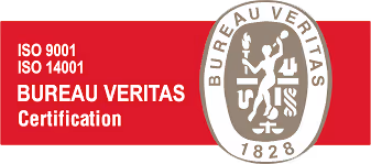 Sello de certificación de Bureau Veritas con los estándares ISO 9001 e ISO 14001 en fondo rojo.