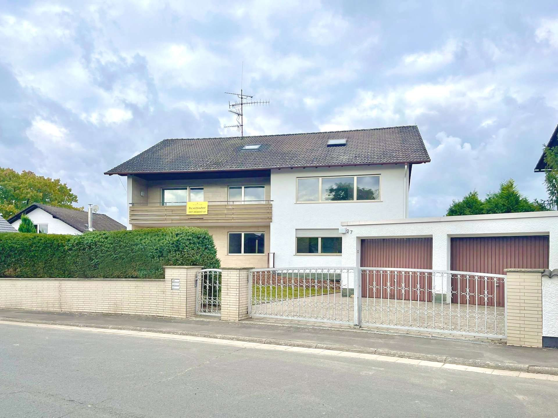 Charmantes 2-Fam.-Haus mit viel Potential! Leer! Nachlass-Verkauf!
