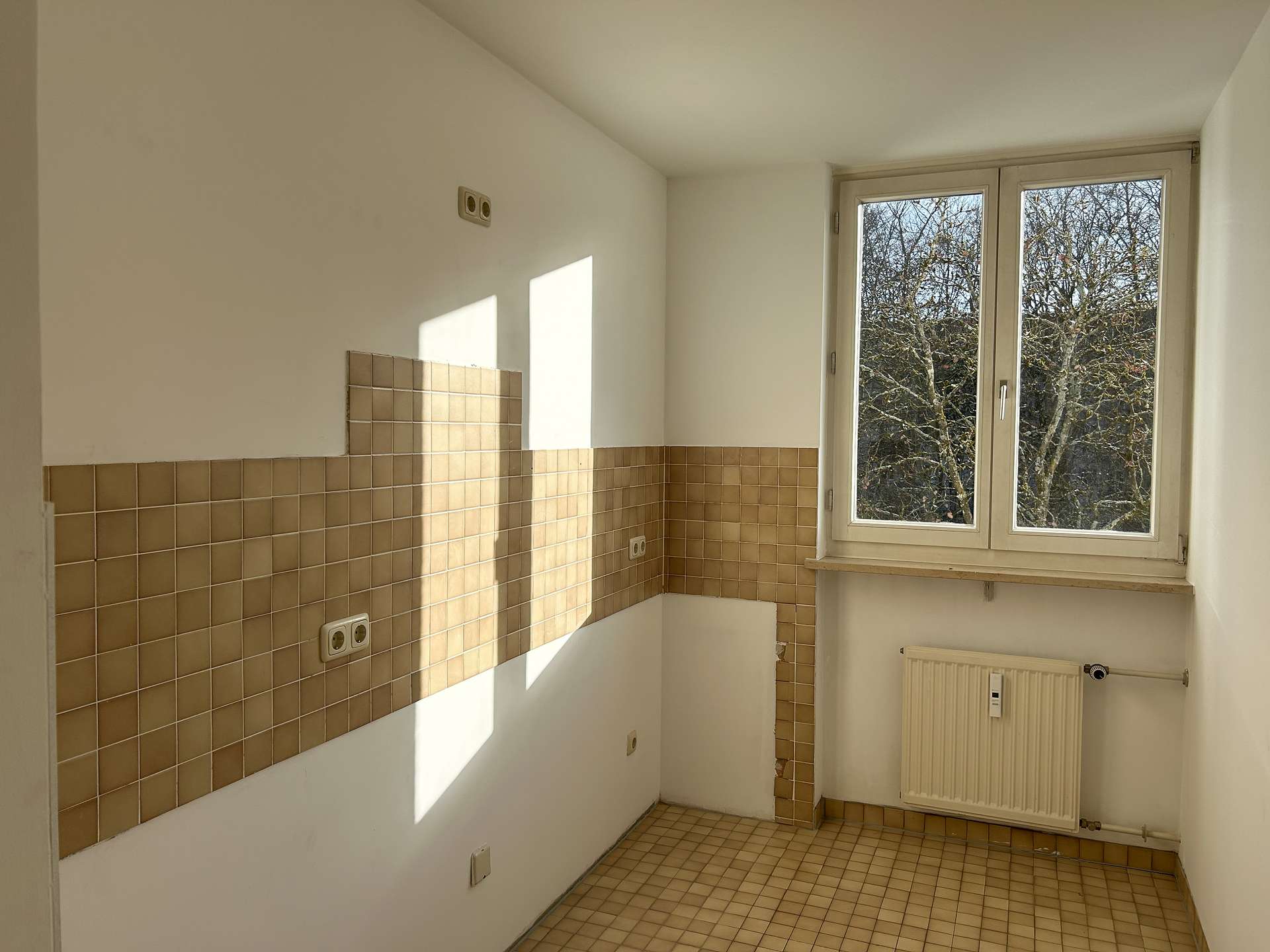 lichtdurchflutete Küche