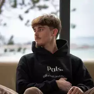 Photo de profil de Etienne GS créateur de Vêtu d'Idées