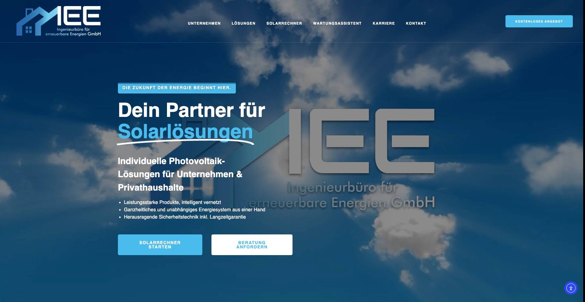 Website header with blue sky background showing IEE logo, slogan for solar solutions, and buttons for solar calculator and consultation request.