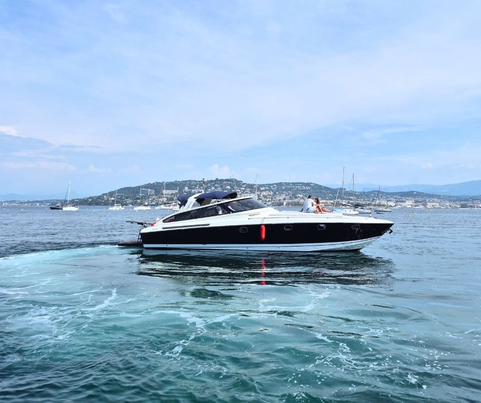 Location yacht de luxe Cannes