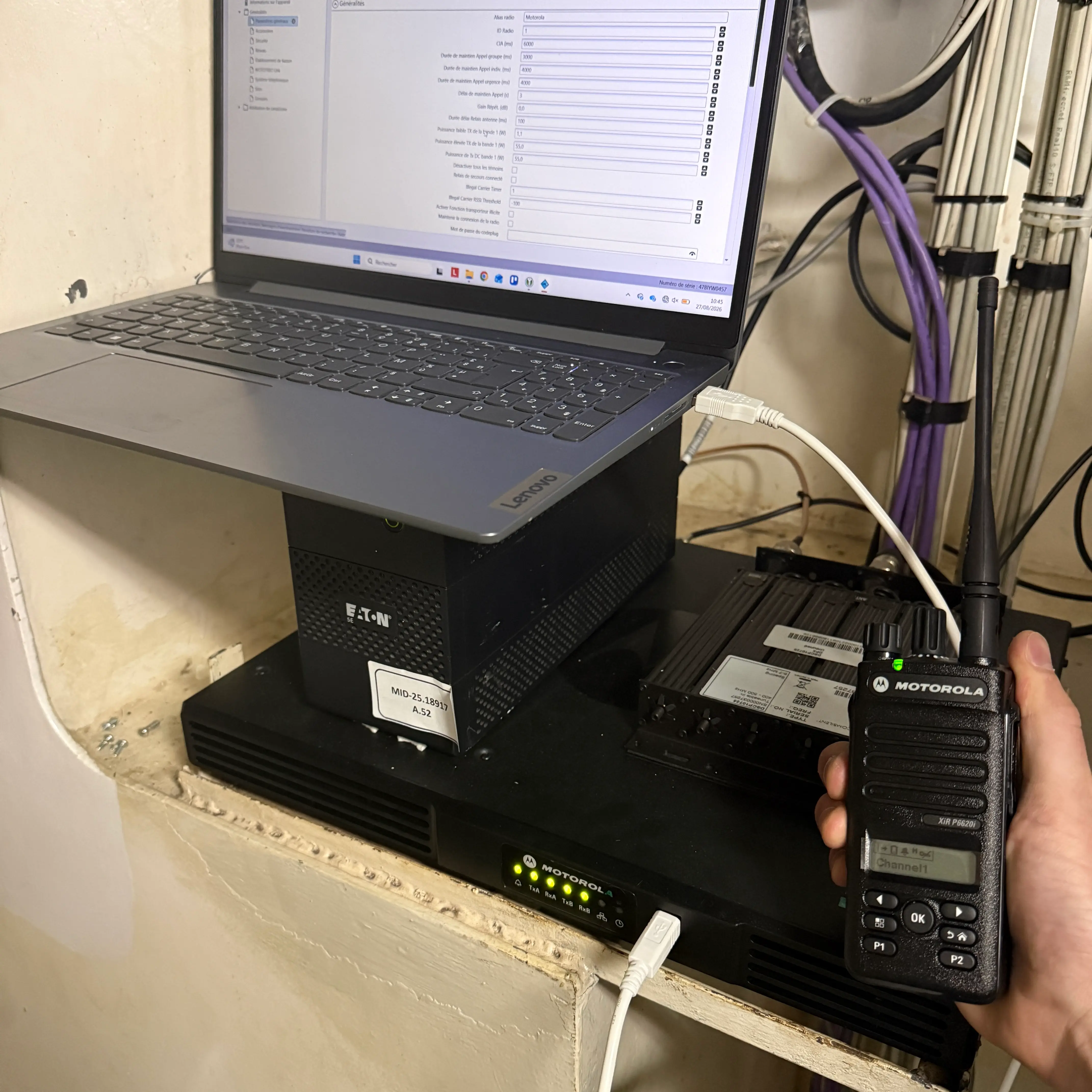 Baie serveur avec relais radio Motorola
