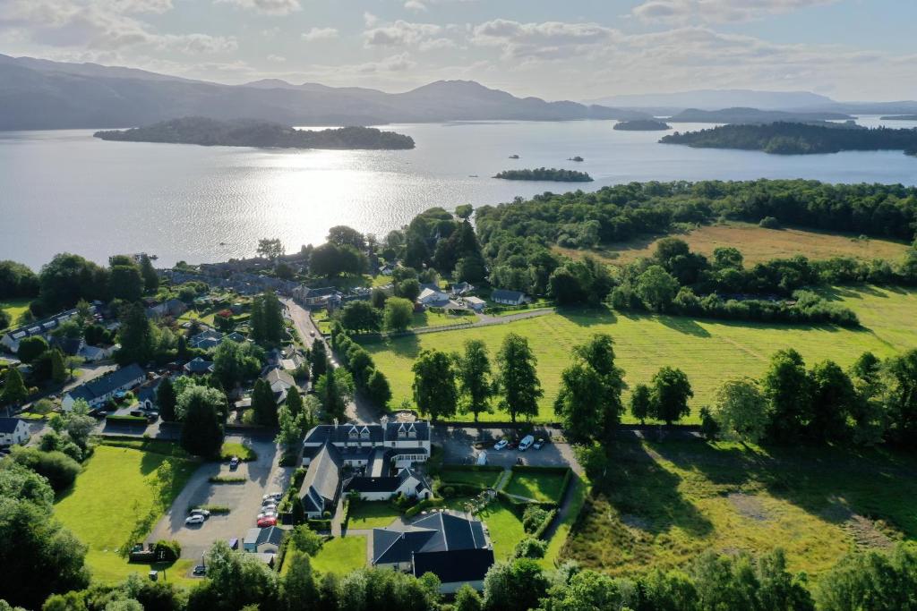 Connekt EV Charging Luss