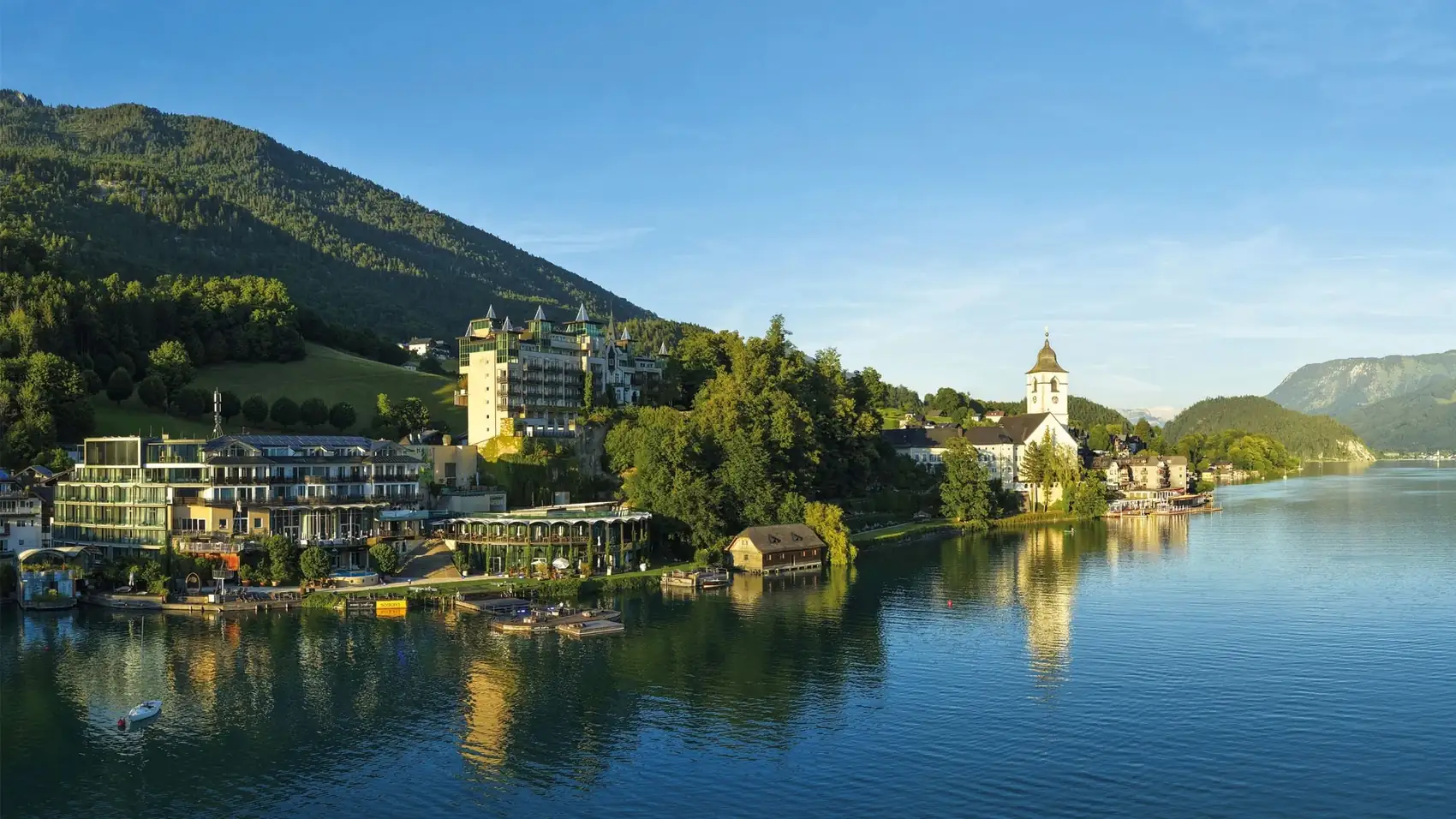 Urlaub im Eventhotel scalaria am Wolfgangsee mit Live Musik & Wassershow Mittwoch & Samstag