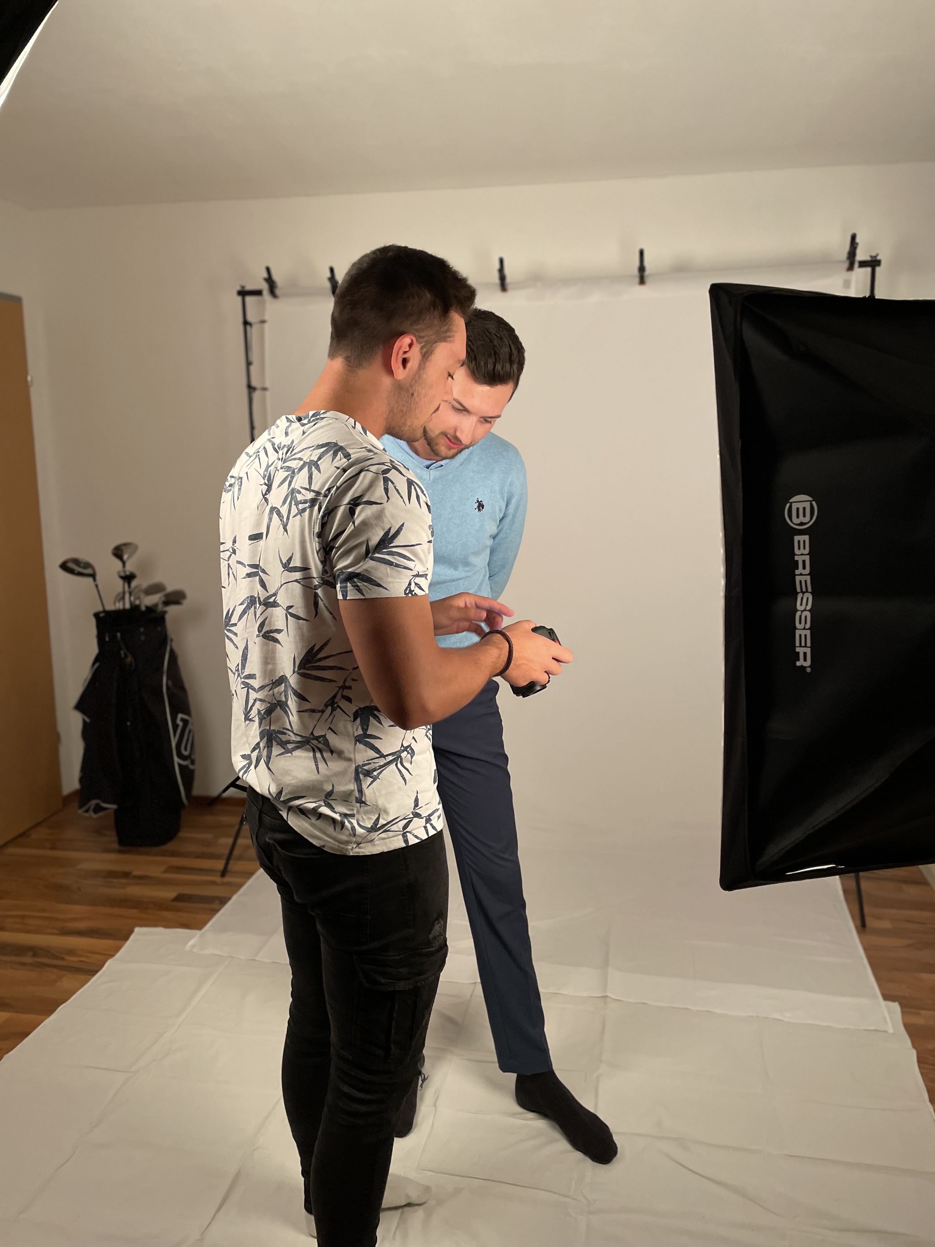 Erweitertes Team bei einer gemeinsamen Content-Produktion