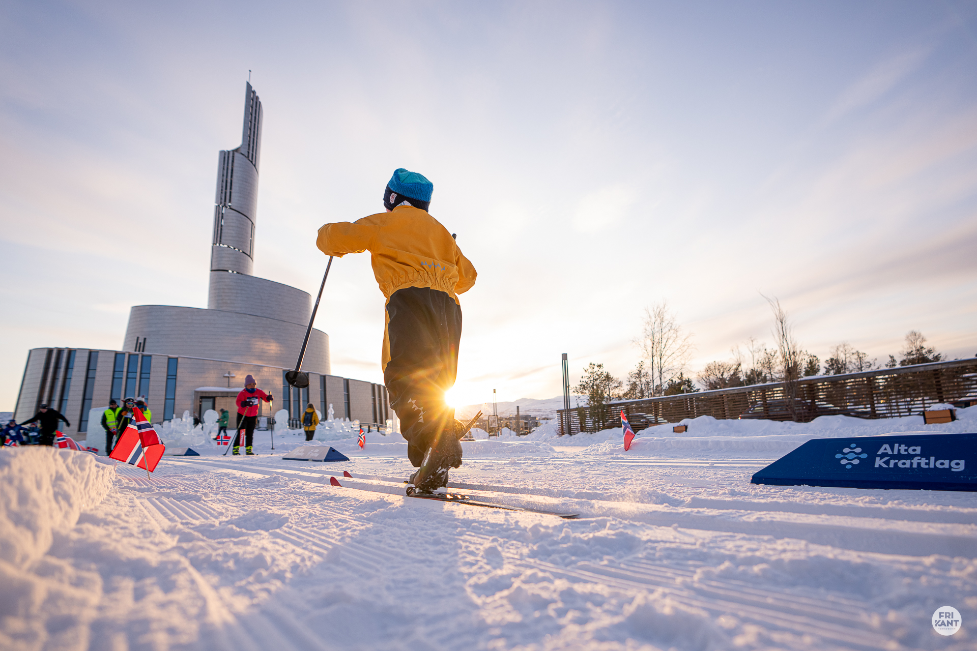 Frank Rune Isaksen, Frikant.