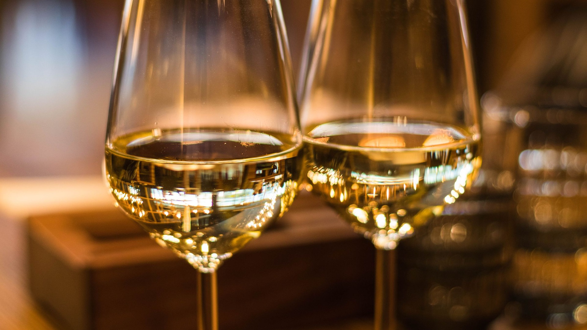 Why do women drink more alcohol?