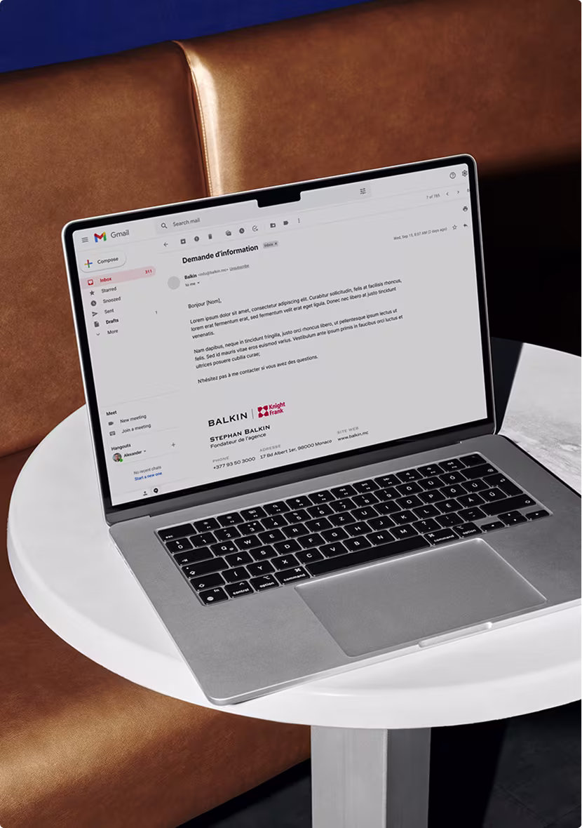 Laptop avec tableau de bord des campagnes d'acquisition digitale Balkin Estates