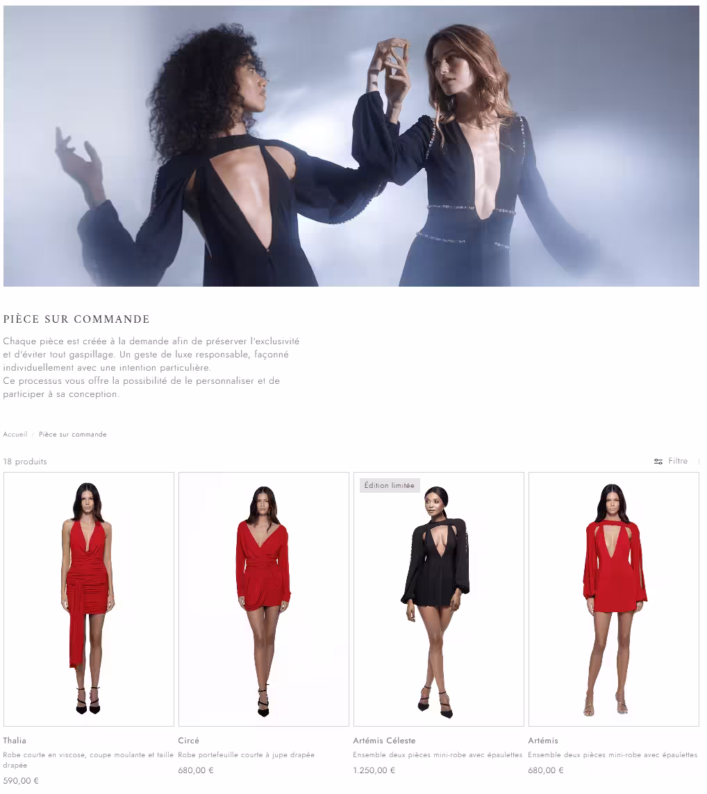 Deux modèles en robes dos nu noires Ziya Shari avec page commande Shopify sur-mesure