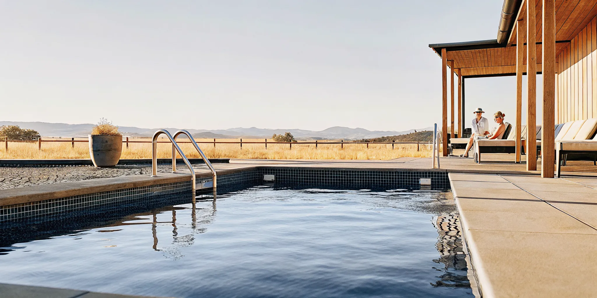 Clean Colorado pool and spa near the Denver foothills