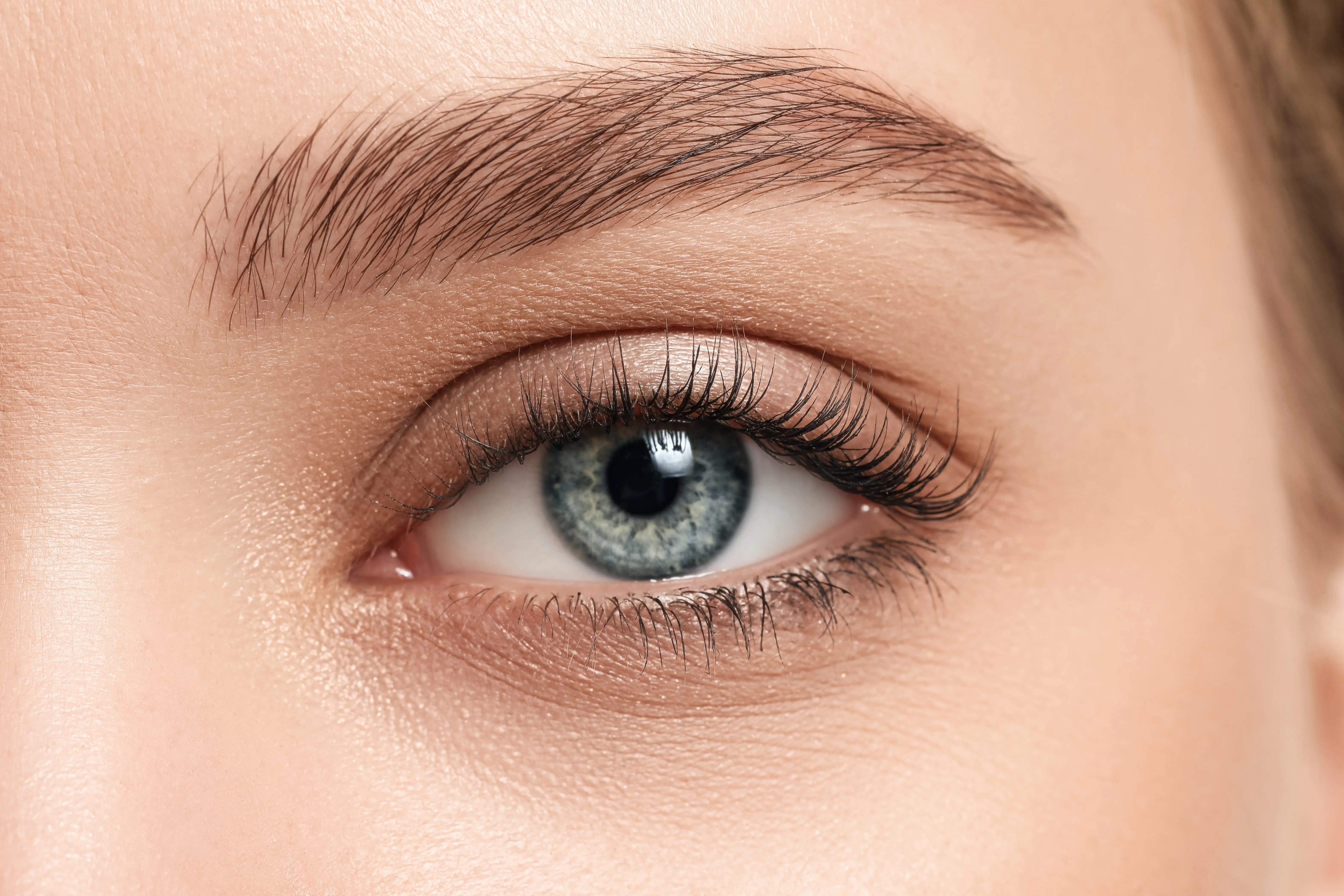 Clear healthy eyes after dry eye treatment at Honolulu wellness clinic