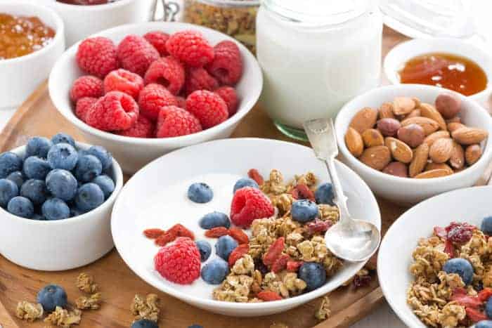 müsli beeren nüsse