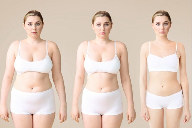 Drei Fortschrittsbilder einer jungen Frau in Unterwäsche