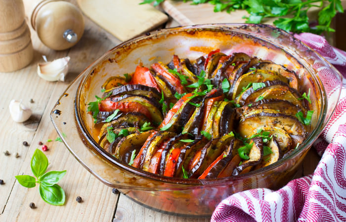 Ratatouille aus Aubergine, Süßkartoffel, Zucchini, Paprika und Kürbis
