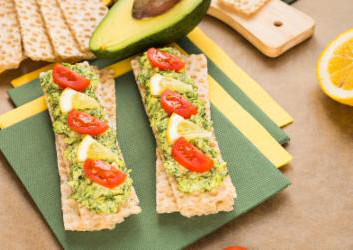 Avocado Ei Knäckebrot