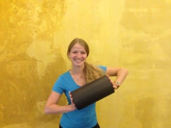 GYMONDO Trainerin Jalda Reissig miit Blackroll