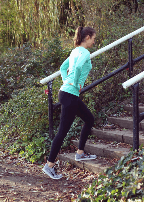 Stehendes Beinheben nach hinten