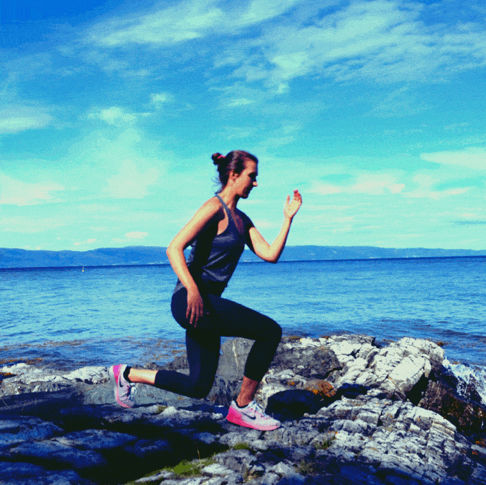 Ausführung der Übung Jumping Lunges