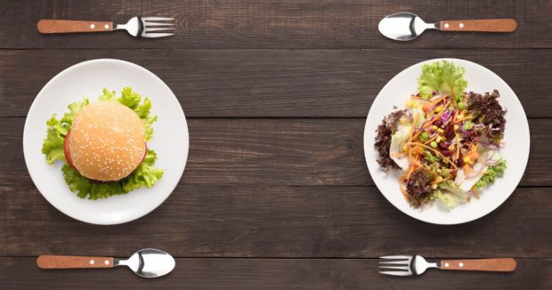 Low Carb Mahlzeit und High Carb Mahlzeit im Vergleich