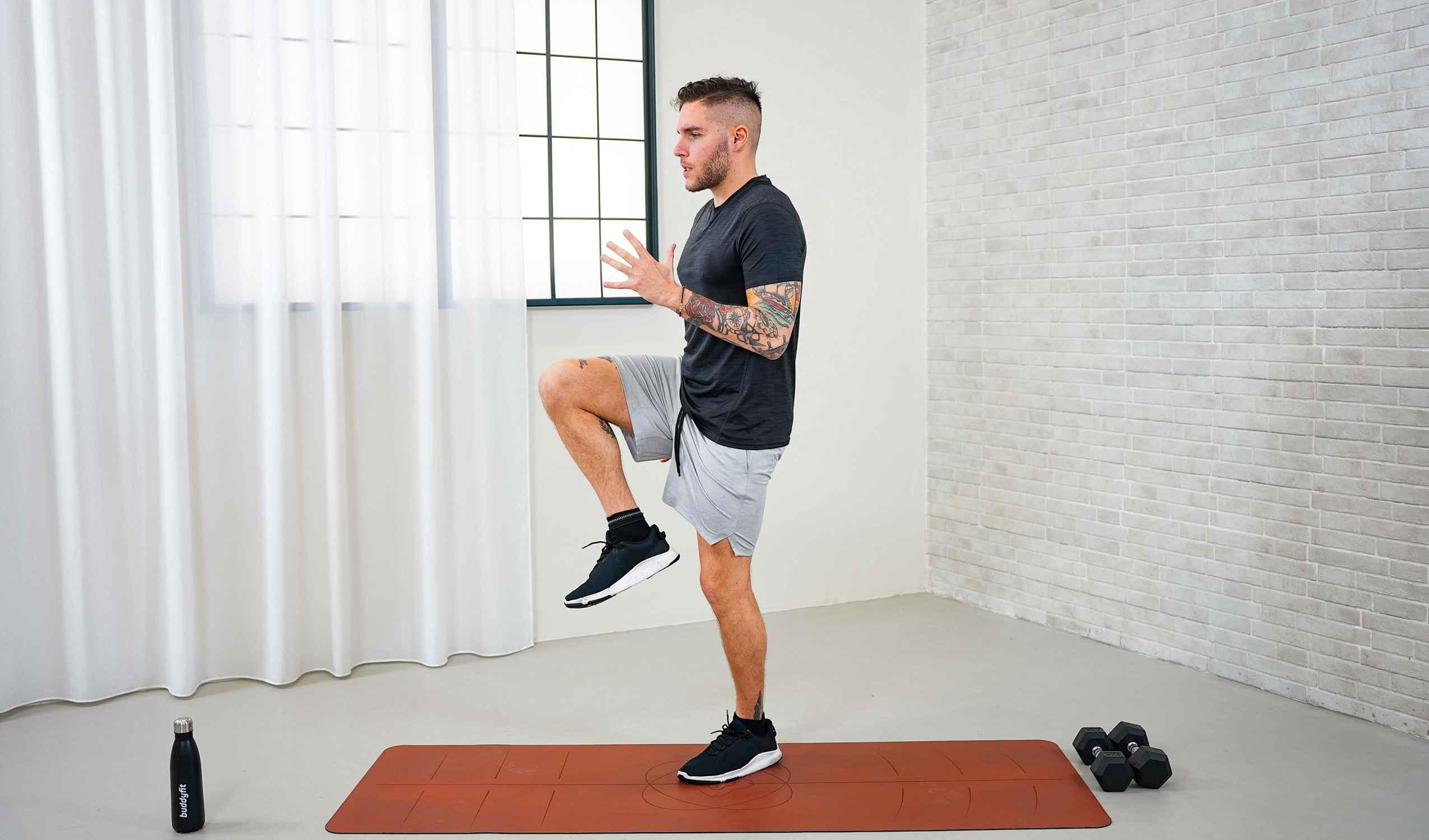 mikro workouts fünf minuten mini workout mini workouts schreibtisch sitzen fitnessstudio büro lösung zeit für sport mini einheiten gefühl herz kreislauf gesundheit power bewegungspausen problem wunder trend ergebnisse frage fitness kopf nacken schultern leben weg ausdauer typ 2 diabetes herzerkrankungen bewegungshäppchen vorteile mikro start strecke verspannungen brust arme b set belastung diabetes