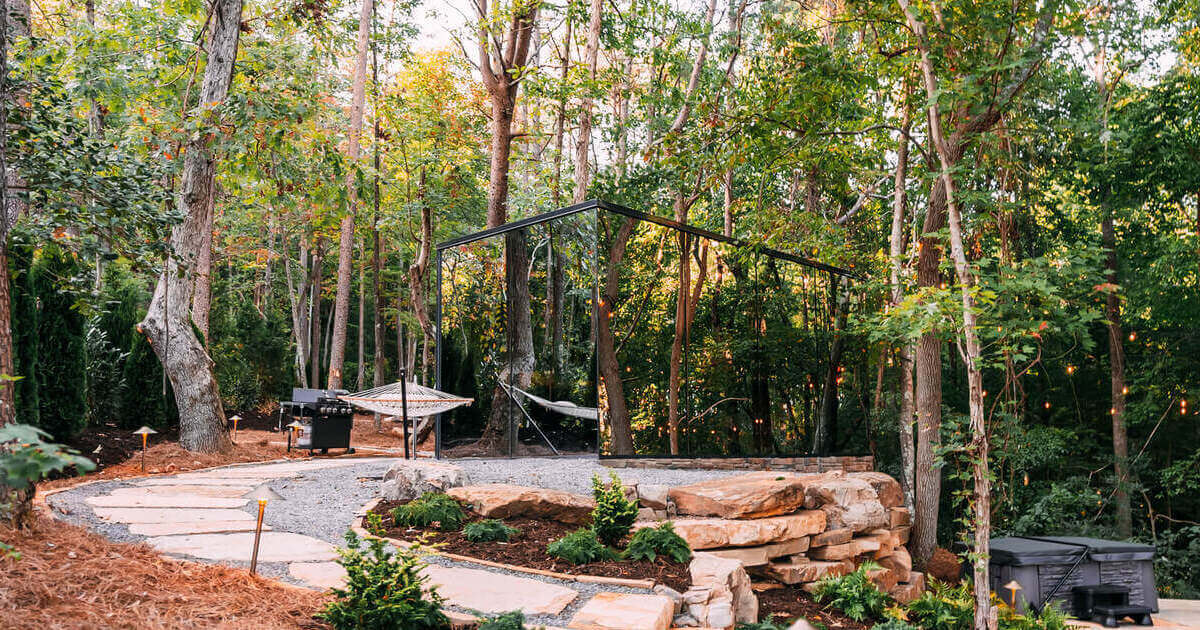 Forest Mirror Cabin - Bolt Farm Treehouse