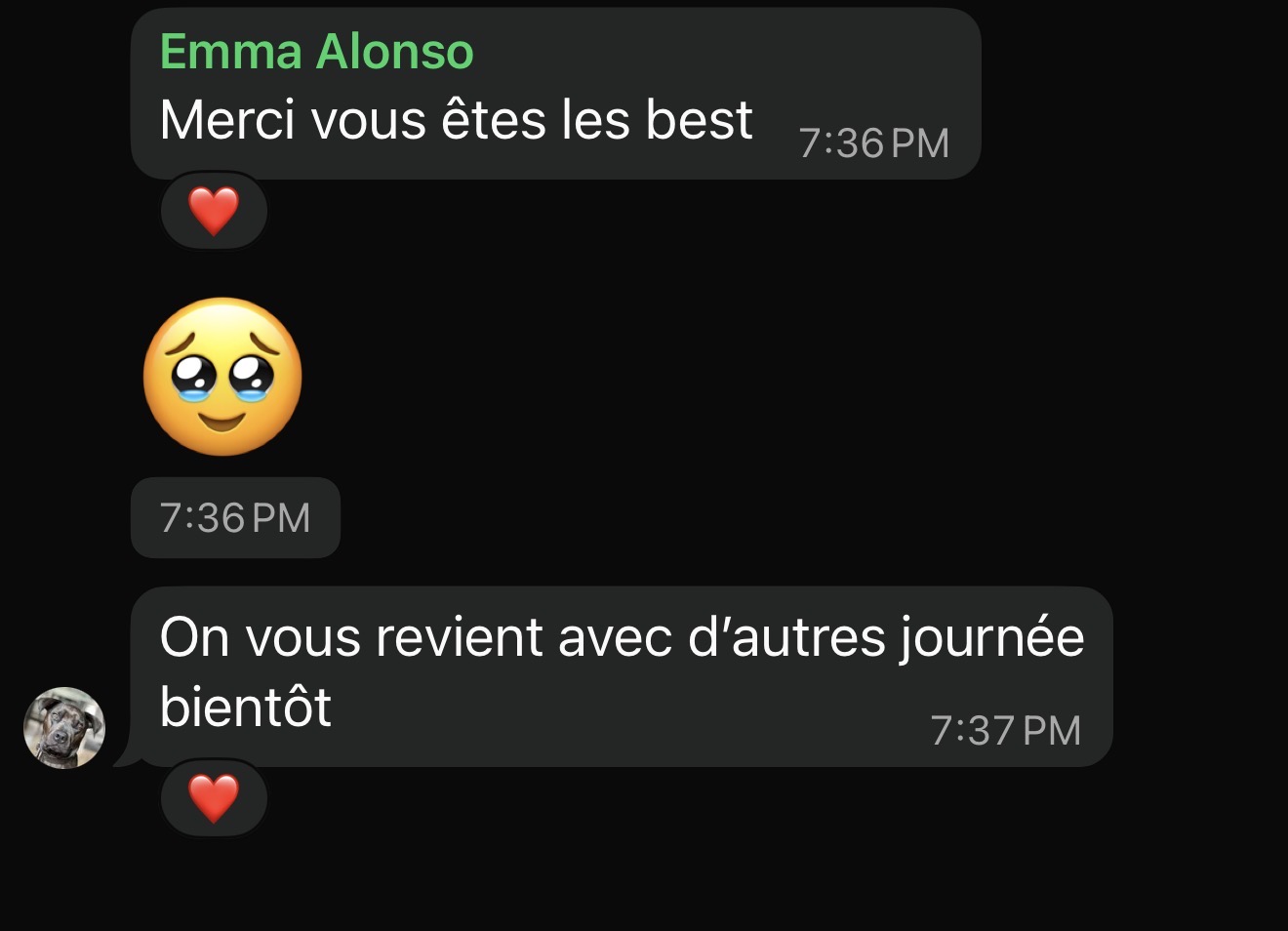Text messages in French expressing thanks and saying they will return with more events soon, including heart and pleading face emojis.