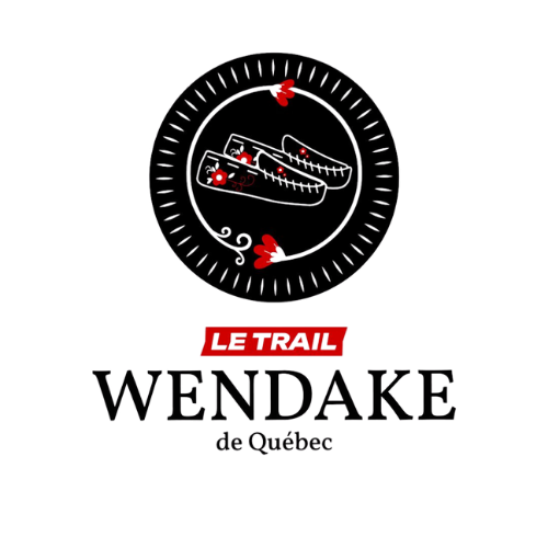 Logo with three traditional canoes surrounded by feathers and text 'Le Trail Wendake de Québec'.