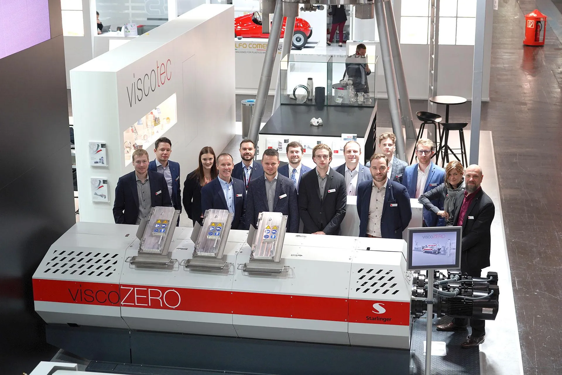 Team auf der größten Kunststoffmesse "K"