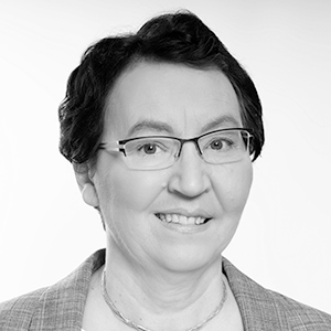 Portrait Frau schwarz weiß