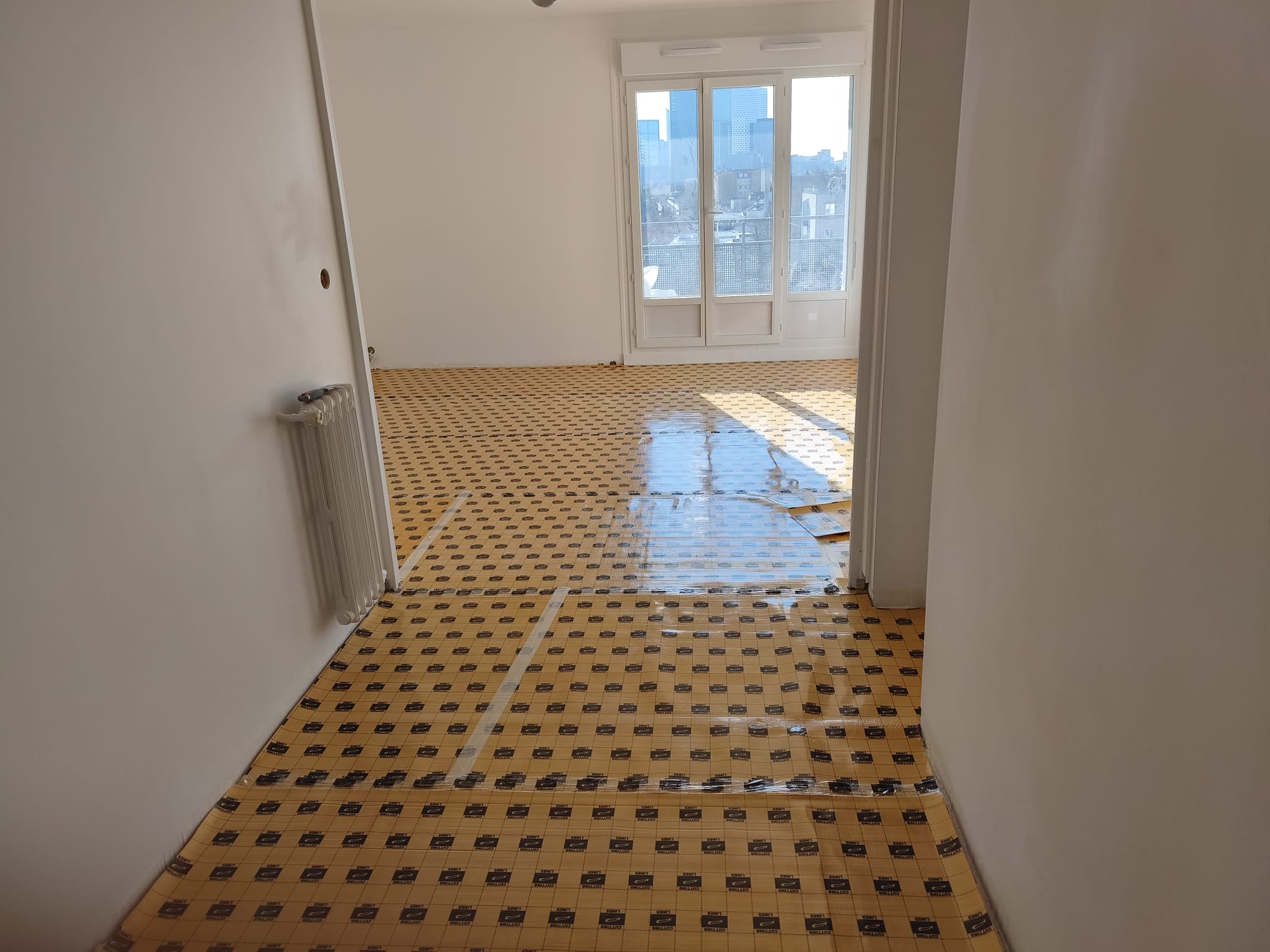 Parquet ancien avant rénovation, appartement Paris 13e