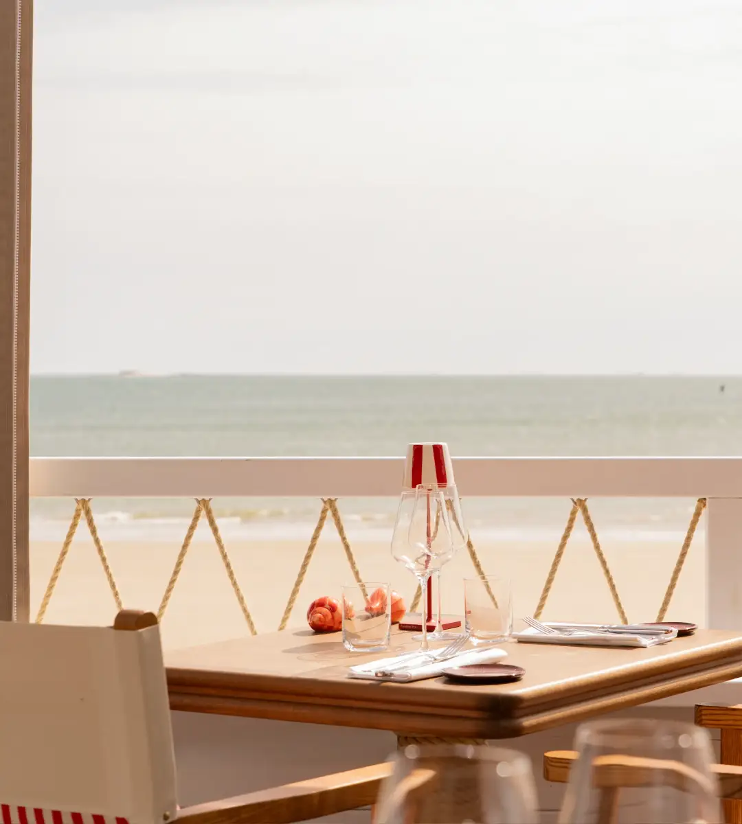 Effectuez votre réservation spa à l'hôtel Les Cimes Bleues, un hôtel au bord de mer avec piscine dédié à votre bien-être.