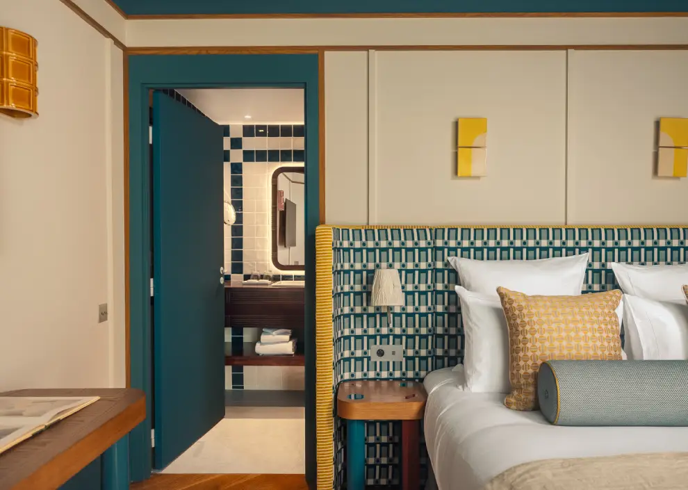 A bohemian vibe at Les Cimes Bleues: textiles featuring ikat patterns and natural dyes to enhance the comfort of your seaside hotel rooms and suites, as well as your spa hotel.
