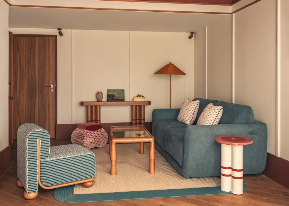 A bohemian vibe at Les Cimes Bleues: textiles featuring ikat patterns and natural dyes to enhance the comfort of your seaside hotel rooms and suites, as well as your spa hotel.