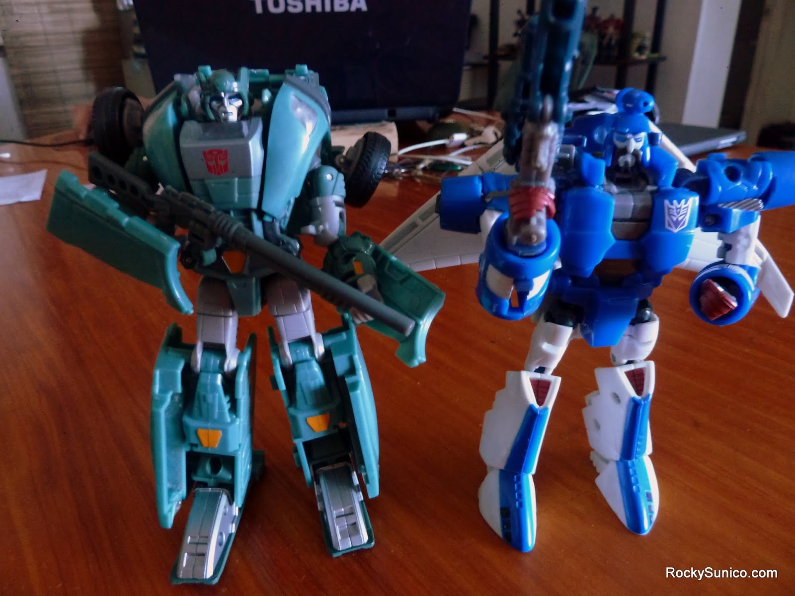 Image for the article: Generations Deluxe-Class Wave 6 - Archive