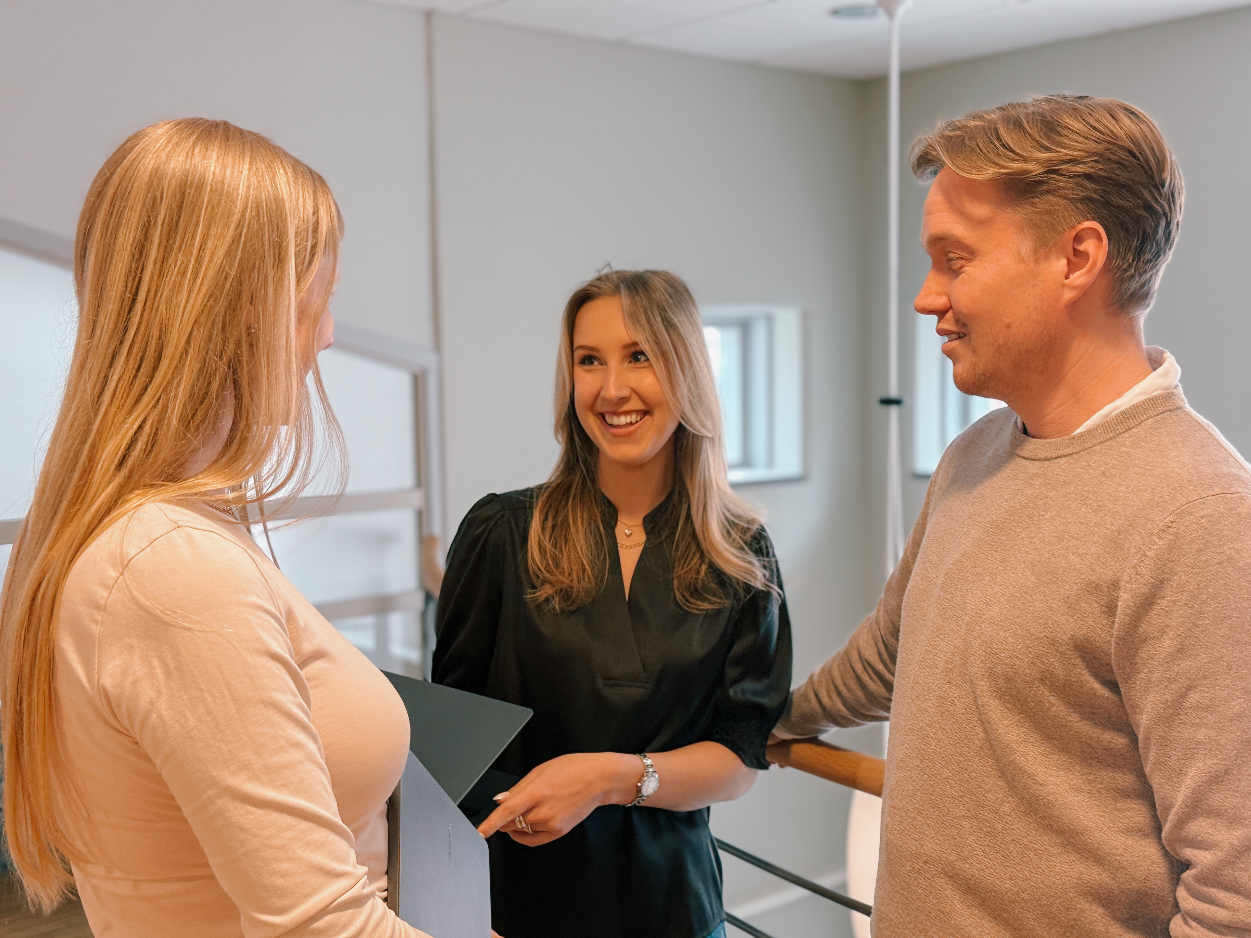 AI-utvecklare hos Parlametric arbetar med kod och maskininlärning