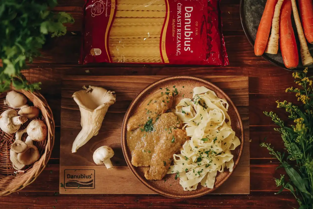 New break light for Porsche. Full single line from left to right below the rear window