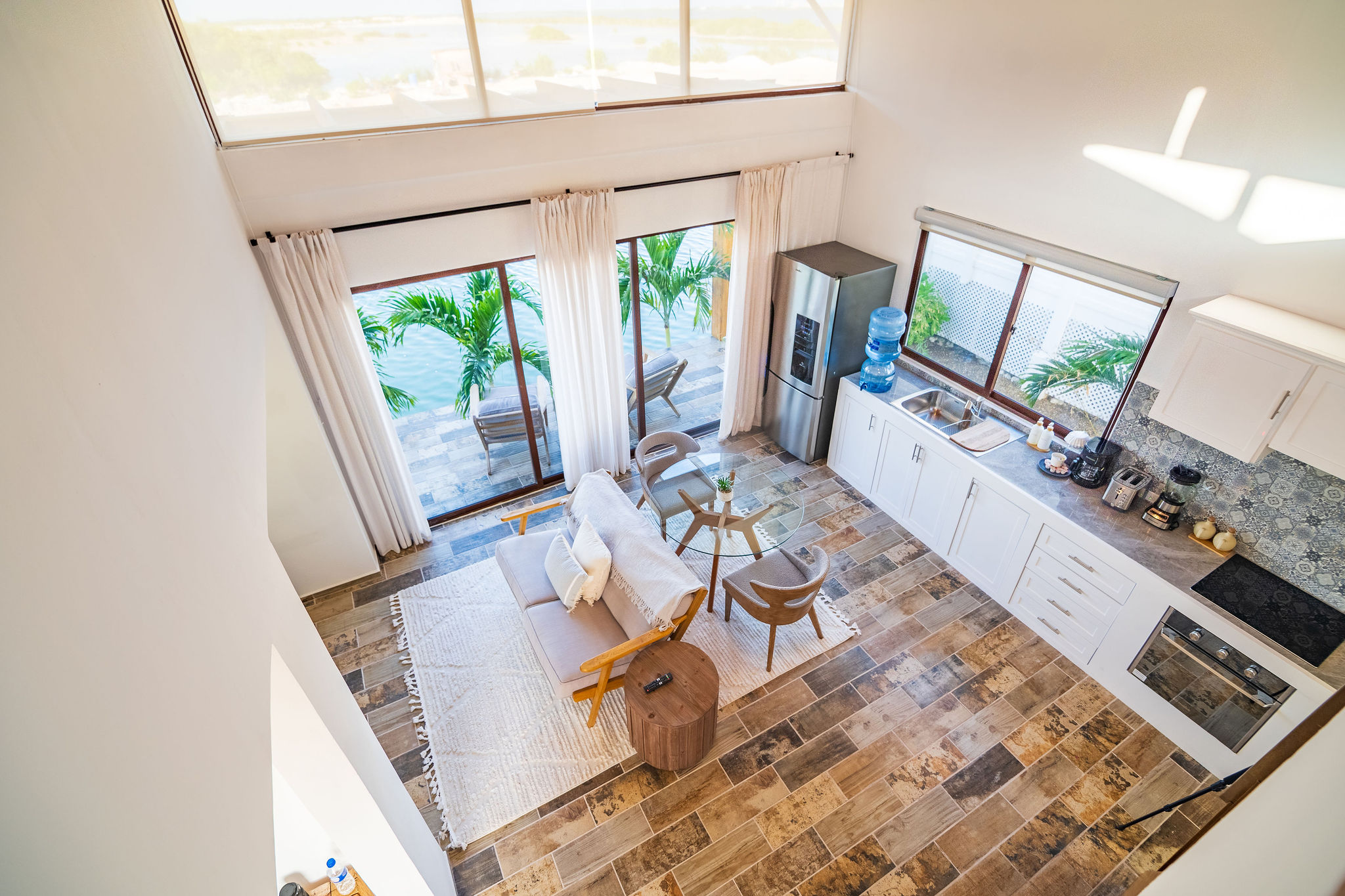 Modern Cakora Canal Front open living.