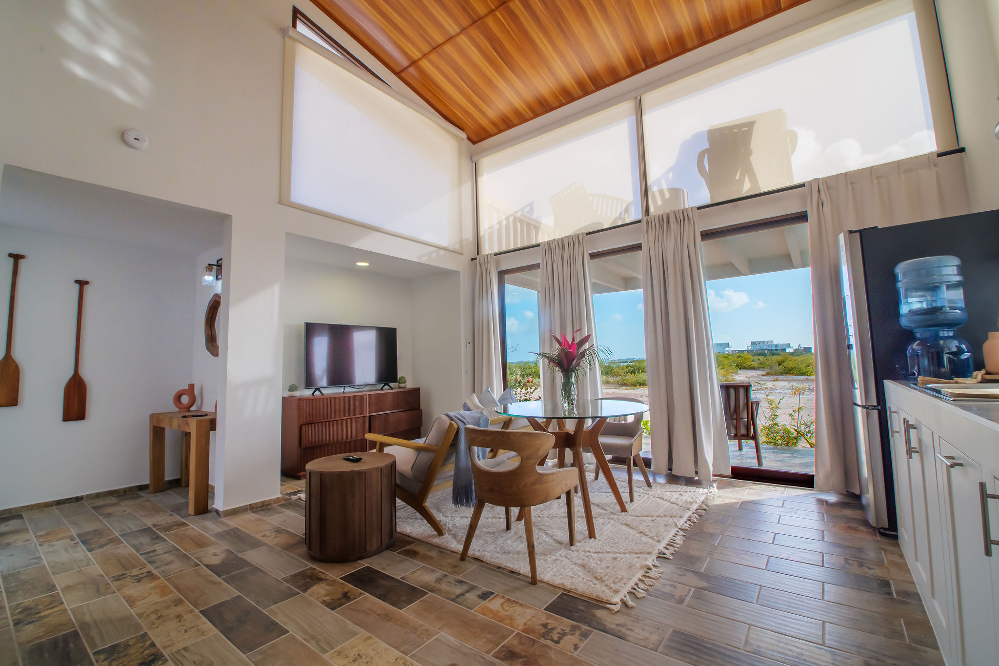 Modern Cakora Garden View living room.