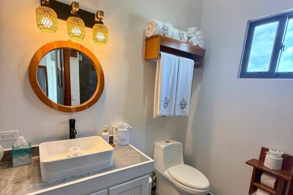 Udara Canal Front - Bathroom