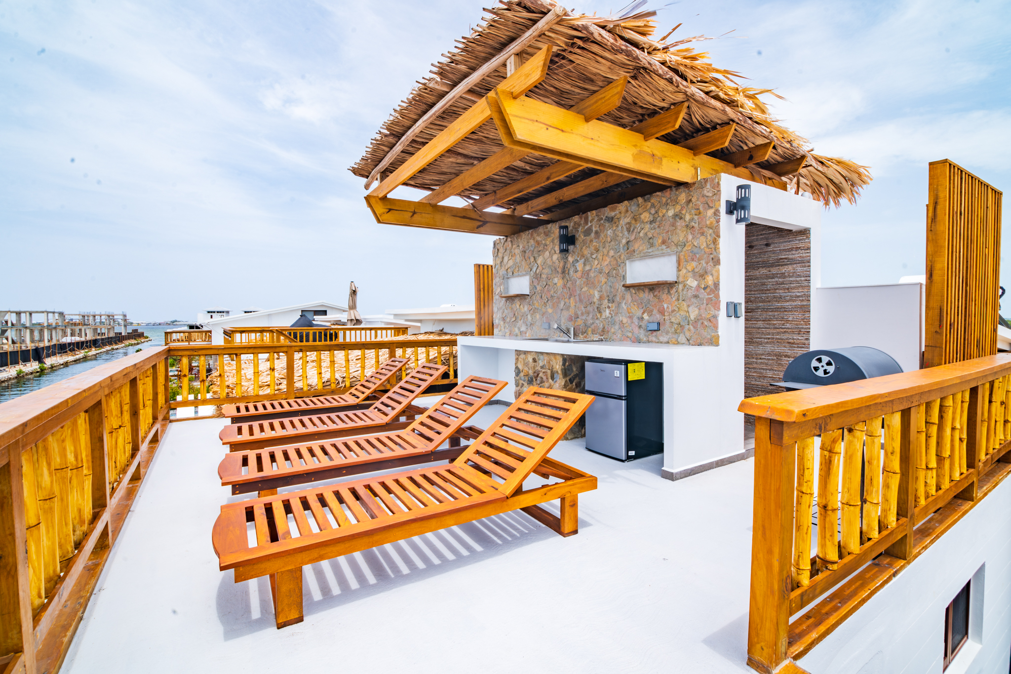 Udara Canal Front - Rooft