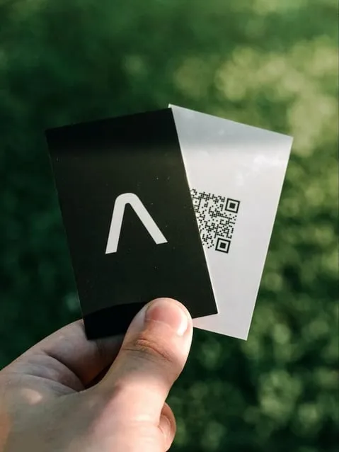 how to get more yelp reviews - qr code on business card