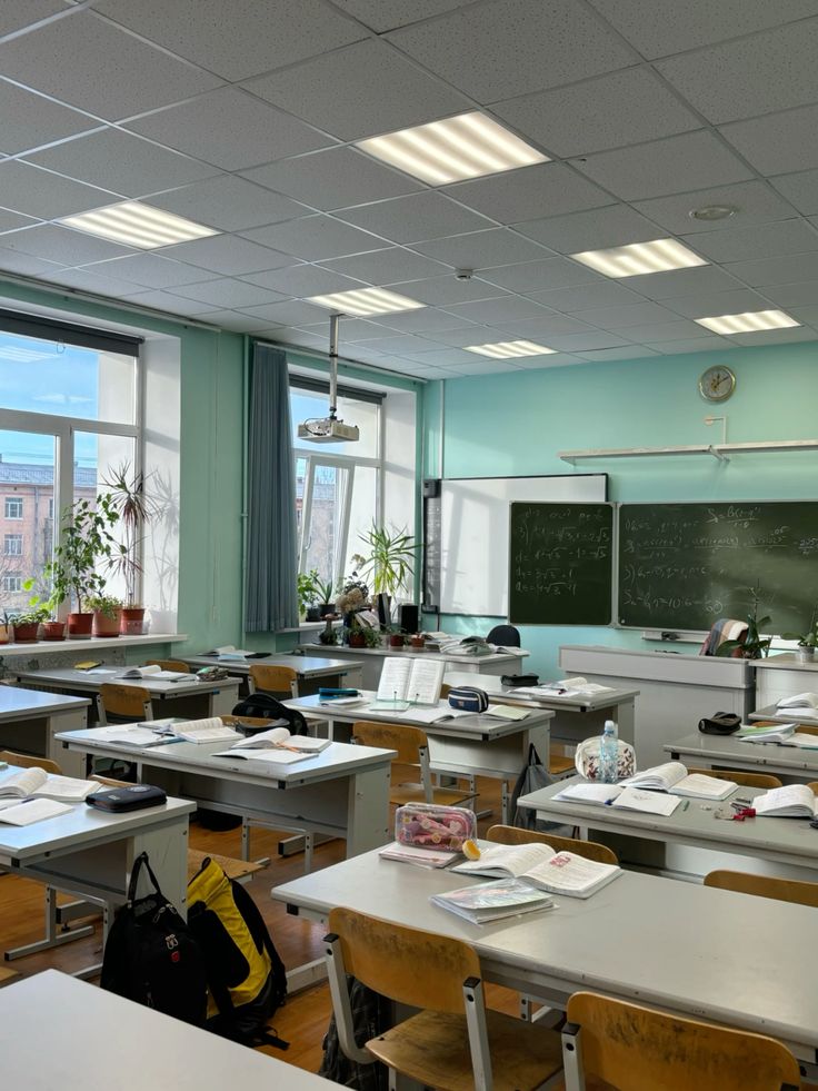 Private high school and junior study abroad programs