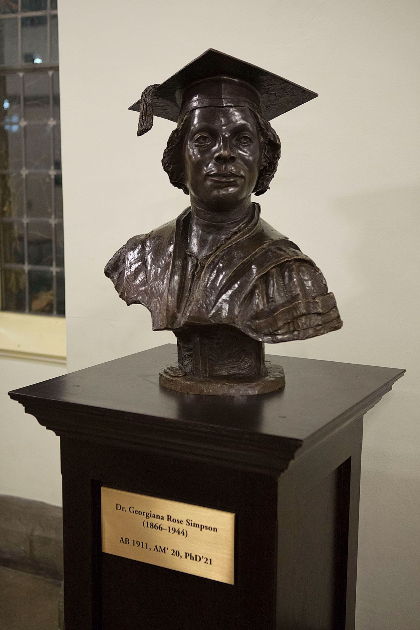 bust of the first black woman to receive a phd in the us at the university of chicago 