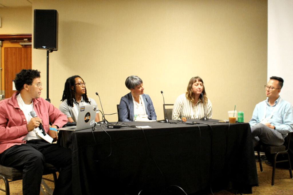 Gabe Schneider, Ryan Sorrell, Erin Millar, Annelise Pierce and Duc Luu during a panel at ONA22.