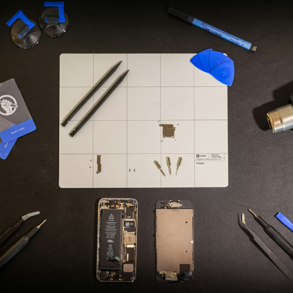 iPhone mockup