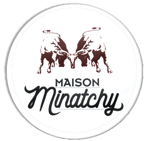Logo représentant deux taureaux se faisant face au-dessus du texte "Maison Minatchy".