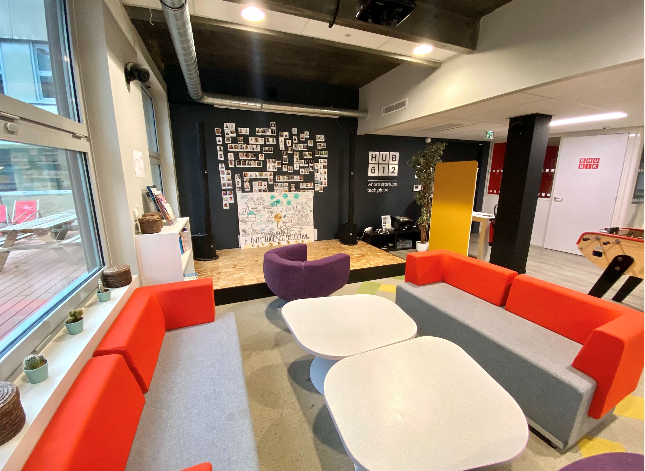 espace canapé coworking