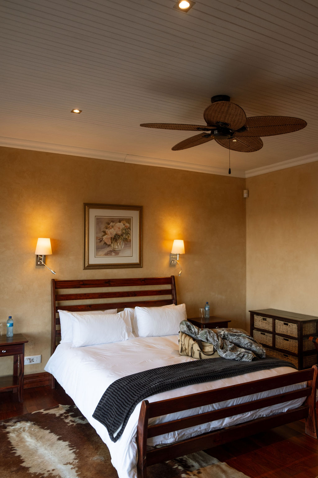 Two single beds in a bedroom