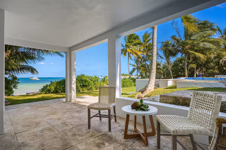 Outdoor lounge at Ocean Palms Nassau